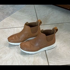 Nike W Air Max Thea MID Women's Sneaker